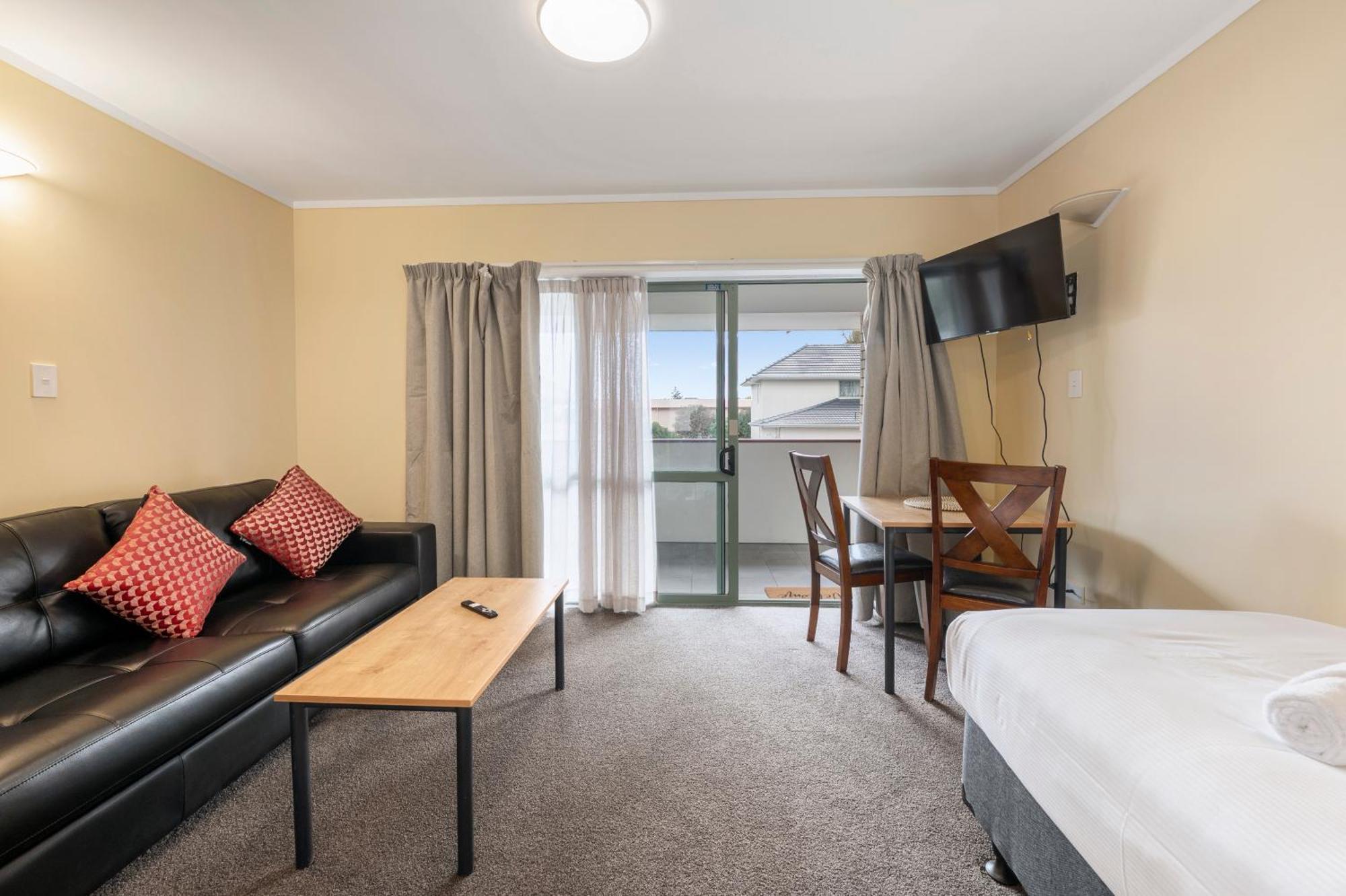Fenton Court Motel Роторуа Екстер'єр фото