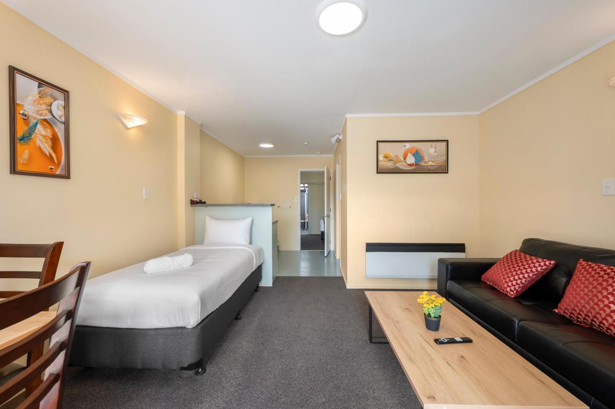 Fenton Court Motel Роторуа Екстер'єр фото